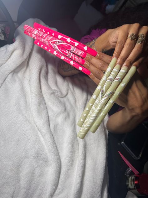 Extreme Long Nails, Extremely Long Nails, Xxl Nails, Really Long Nails, Extreme Nails, Long Fingernails, Long Nail Designs, Money Makers, Long Acrylic