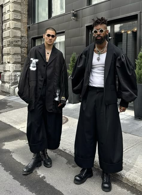 Black Japanese Street Fashion, Punk Street Style Men, Black Japanese Outfit, Modern Monk Fashion, Alternative Mens Fashion Punk, Japanese 70s Fashion, Asian Street Wear Men, Dark Japanese Fashion, Japanese Gangster Fashion