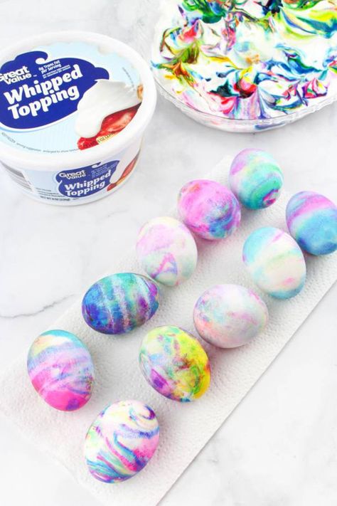 Easter Eggs Cool Whip Diy Easter Eggs Dye, Tie Dye Easter Eggs, Shaving Cream Easter Eggs, Dyed Easter Eggs, Dye Easter Eggs, Creative Easter Eggs, Making Easter Eggs, Diy Dye, Egg Dye