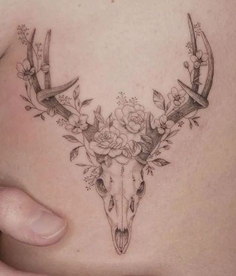 Buck Tattoo, Tattoo Bein Frau, Longhorn Tattoo, Tattoo Crane, Cow Skull Tattoos, Antler Tattoos, Deer Head Tattoo, Antler Tattoo, Deer Skull Tattoos