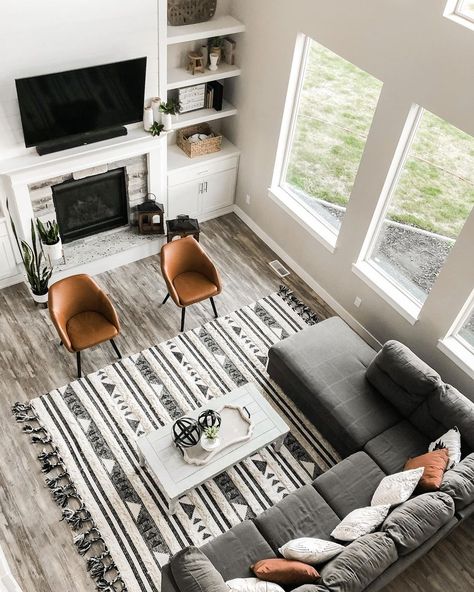 Grey Flooring Living Room, Grey And Brown Living Room, Tan Living Room, Leather Couches Living Room, Grey Sofa Living Room, Living Room Wood Floor, Grey Couch Living Room, Black And White Living Room, Living Room Decor Gray