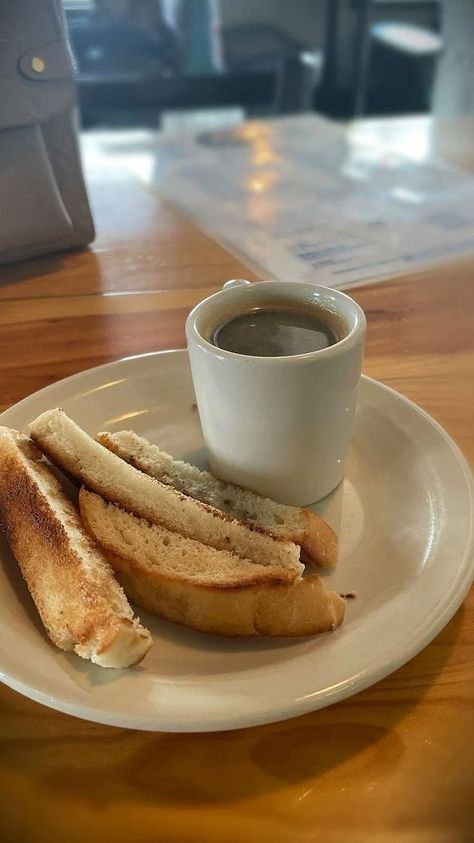 Traverse Bay Café | photo via jackie_00g Coffee And Pancakes, Coffee Pancakes, Michigan Food, Top Cafe, Traverse City Michigan, The Best Breakfast, Homemade Breakfast, The Staff, Traverse City