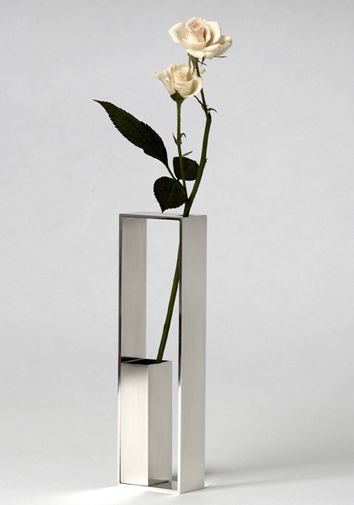 Diy Vase Decor, Rectangle Vase, Flower Vase Design, Acrylic Vase, Unique Furniture Design, Greenery Decor, Contemporary Pottery, Concrete Vases, Steel Flowers