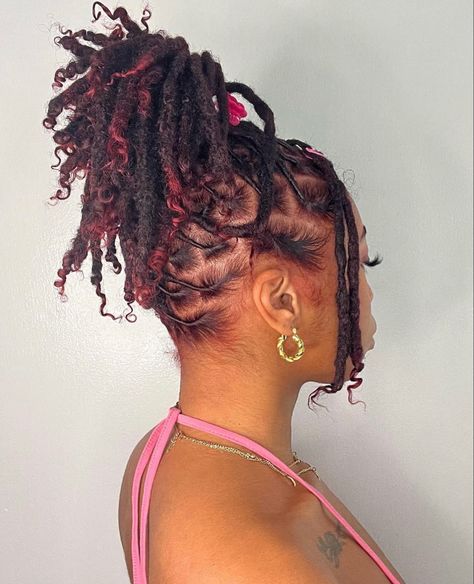 Loc Birthday Styles, Locs Starter, Girl Locs, Short Dreadlocks, Pretty Locs, Lock Styles, Dreadlocks Styles, Dread Heads, Short Locs