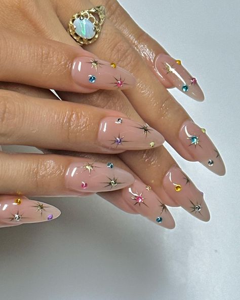 Nails Champagne, Nails Cream, Nails Charms, Stiletto Shaped Nails, Nails Coral, Nails Colorful, Nails Chrome, Nails Silver, Gold Prom