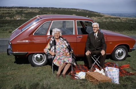 Collection - The Anonymous Project Bored Couples, Joel Sternfeld, Vogue Photography, Subtractive Color, Found Photos, People Poses, Still Photography, Pose For The Camera, Nat Geo