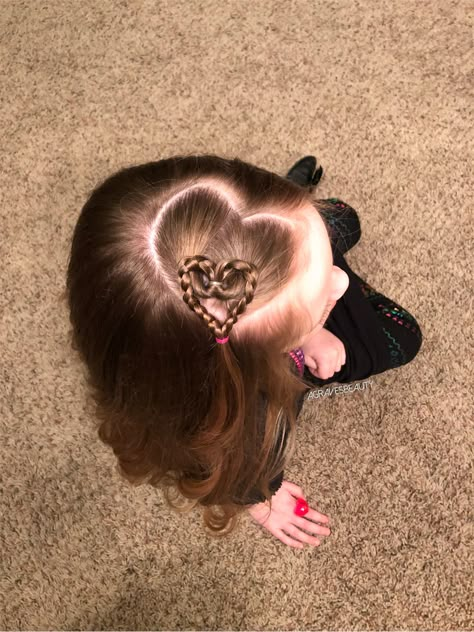 Hart Hair Styles, Heart Themed Hairstyle, Hair With Hearts Hairstyles, Heart Toddler Hair, Kids Haircut Styles, Heart Hair Style Girl, 2000s Hairstyles, Valentine Hair, Girl Hair Dos