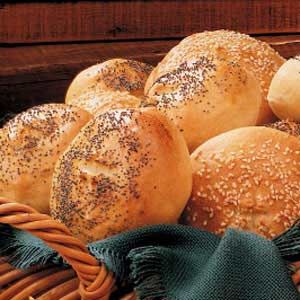 Kaiser Rolls Recipe, Hard Rolls, Kaiser Rolls, Hp Sauce, Mixer Recipes, Homemade Breads, Homemade Hamburger, Buns Recipe, Homemade Hamburgers