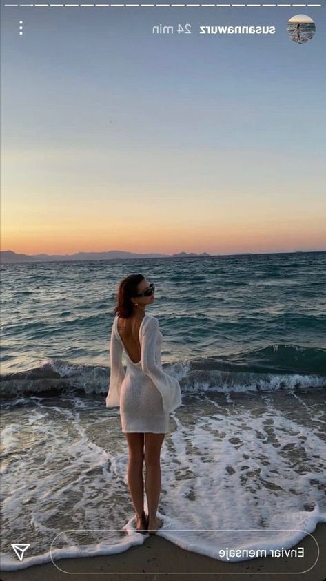 Beach Pictures Ideas Instagram, Sunset Beach Photos Dress, Vacation Fits Aesthetic, Sunset Beach Photos Aesthetic, Ibiza Photo Ideas, Summer Poses Photo Ideas Beach Pics, Holiday Inspo Pics, Greece Photo Ideas, Sunset Beach Pics