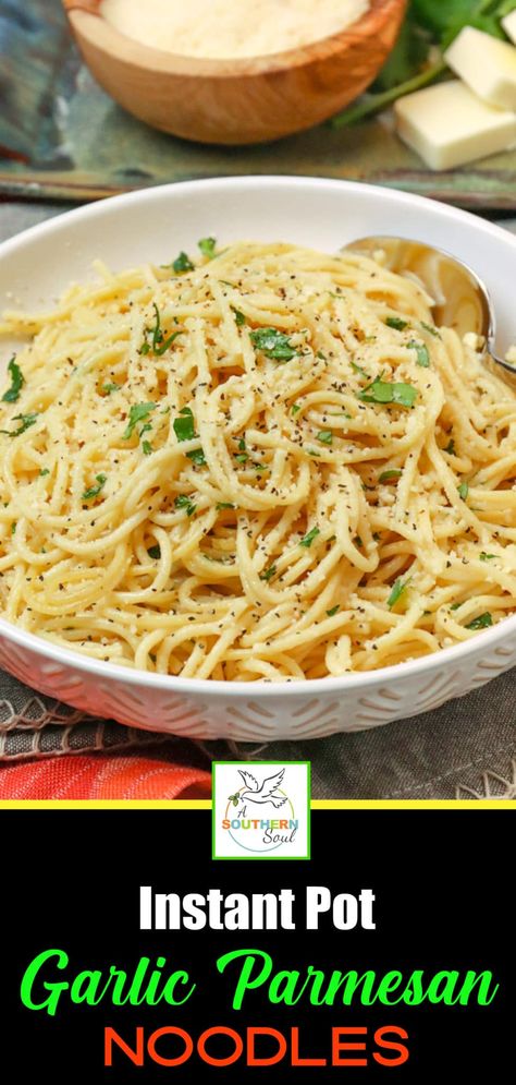 Instant Pot Garlic Parmesan Noodles Instant Pot Spaghetti Noodle Recipes, Noodle Seasoning Recipe, Seasoned Noodles, Garlic Parmesan Noodles, Instant Pot Side Dishes, Busy Weeknight Meals, Parmesan Noodles, Crockpot Express, Garlic Parmesan Pasta