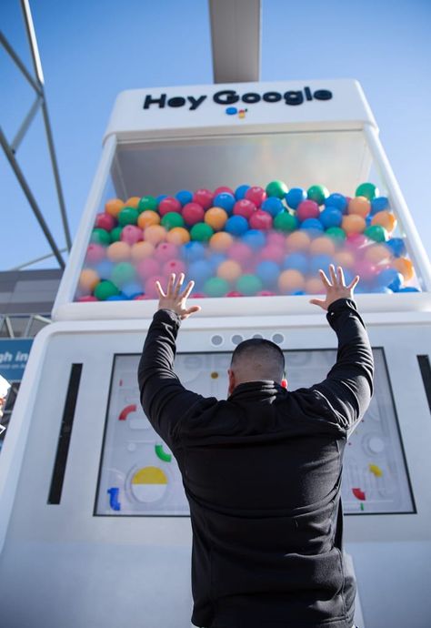 CES 2018: Inside the Playful 'Google Assistant' Takeover Festival Brand Activation, Experiential Marketing Events, Marketing Activations, Interactive Events, Brand Activations, Interactive Exhibition, Entrance Gates Design, Experiential Marketing, Interactive Installation