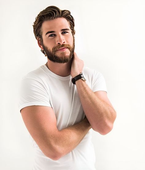 Guys Aesthetic, Why I Love Him, Men’s Fitness, Beautiful Blue Eyes, Stylish Men Casual, Liam Hemsworth, Men Faces, Joe Jonas, Chris Pratt