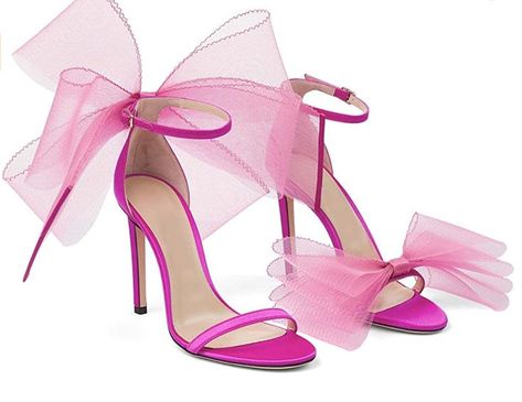 bow heel, pink heel, white heel, pink heel, pink bow stiletto Summer Pumps, Mesh Bows, Modern Sandals, Butterfly Knot, Embellished Sandals, Dolce E Gabbana, Carrie Bradshaw, Margot Robbie, Womens High Heels