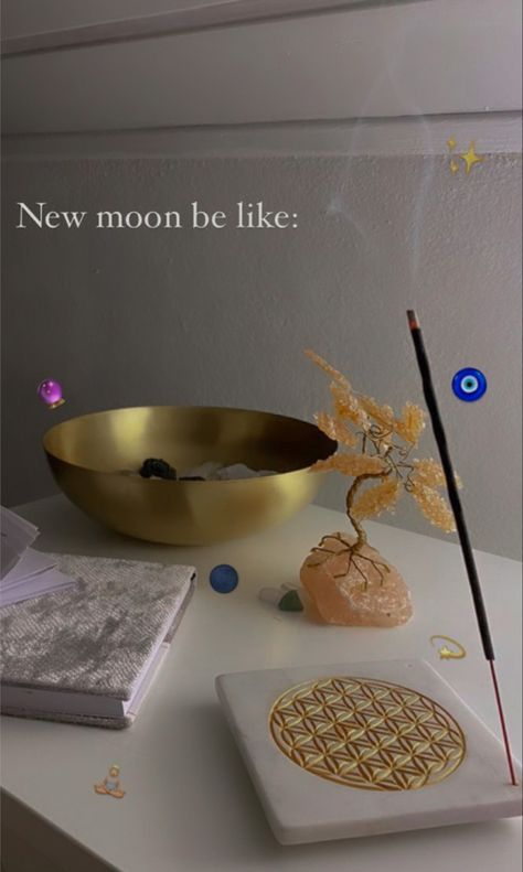 Moon Rituals Aesthetic, New Moon Ritual Aesthetic, Morning Ritual Aesthetic, Moon Ritual Aesthetic, Ritual Aesthetic, Meditation Aesthetic, New Moon Ritual, Spiritual Aesthetic, Vision Board Pics