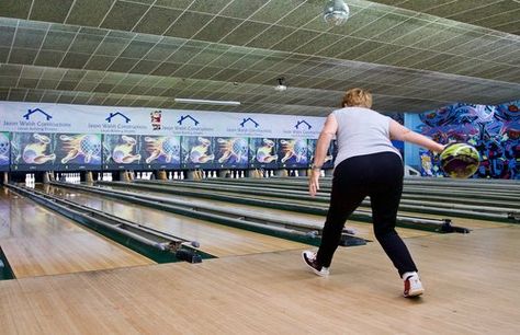 Bowling Tips For Beginners, How To Bowl A Strike, Bowling Tips, Mental Exercises, Hand Exercises, Arm Muscles, Muscle Up, How To Get Better, Bowling Ball