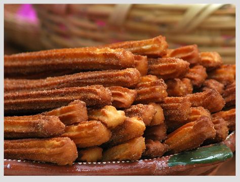 Mini Churros, Mexican Sweets, Bakery Sweets, Mexican Bread, Churros Recipe, Mexican Dessert Recipes, Dessert Cookbooks, Spanish Dishes, Peruvian Recipes