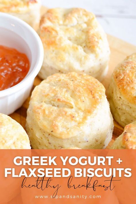 Low Fat Biscuits Recipe, Greek Yogurt Biscuits Healthy, Yogurt Scones Recipe, Low Fat Biscuits, Greek Yogurt Biscuits, Yogurt Scones, Yogurt Biscuits, Biscuit Dishes, Protein Biscuits