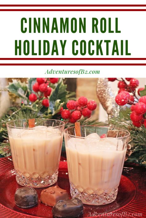 Cinnamon Roll Drink, Call Drinks, Holiday Drinks Christmas, Holiday Drinks Alcohol, Xmas Drinks, Christmas Drinks Alcohol Recipes, Christmas Party Drinks, Christmas Drinks Recipes, Christmas Drinks Alcohol