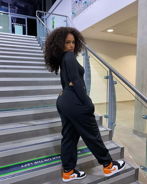 StepCorrectUk on Instagram: “Mind your Step... this StepCorrect☢️🇪🇺” Tracksuit Outfit Women Street Styles, Tracksuit Outfit Women, Black Joggers Outfit, Outfit Jogging, Joggers Outfit Women, Tracksuit Outfit, Effortlessly Chic Outfits, Tomboy Style Outfits