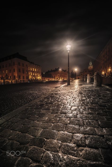 Cobblestone Tattoo, Sweden Aesthetic, Street Lamp Post, Night Reflection, Night Landscape Photography, Stone Street, Butterfly Wallpaper Iphone, Dark Autumn, Night Landscape