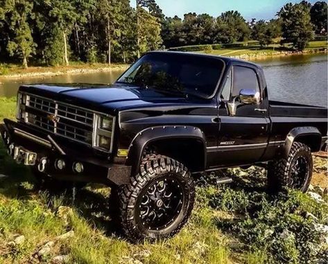 square body Chevy truck Trucks Chevy, Black Truck, Lifted Chevy, Lifted Chevy Trucks, Old Pickup Trucks, Jacked Up Trucks, Classic Pickup Trucks, Gm Trucks, Chevy Pickups