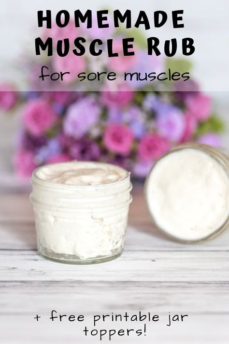 The free printable mason jar toppers are super cute! Discover this homemade muscle rub recipe! Homemade muscle rub with essential oils. #musclerub #essentialoils #bodybutter Mason Jar Toppers, Jar Toppers, Magnesium Cream, Magnesium Lotion, Muscle Rub, Salve Recipes, Lotion Recipe, Body Butters Recipe, Diy Lotion