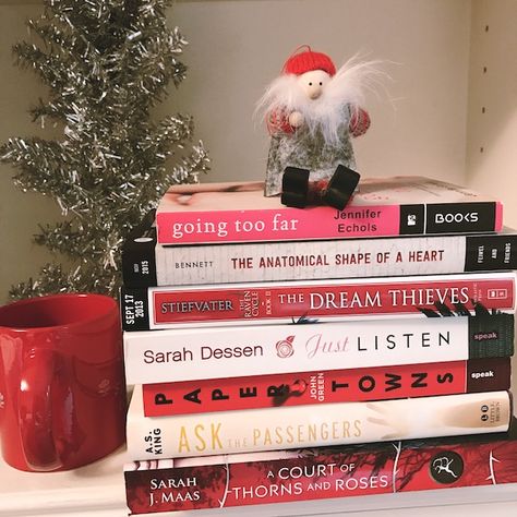 I’ve been really getting into the holiday spirit over on Instagram – let’s follow each other if we’re not! I’m taking a few days off to enjoy the holidays, but I leave you with a few Happy Bookish Holidays photos! Here’s a candy cane book stack, complete with a few favorite books. I’m part Swedish, […] The post Happy Bookish Holidays! appeared first on Jen Ryland Reviews. Christmas Bookshelf, Green And White Christmas, Holiday Fireplace, Candy Cane Decorations, Red And White Christmas, White Books, Home Decor Christmas, Christmas Book, Bookshelf Decor