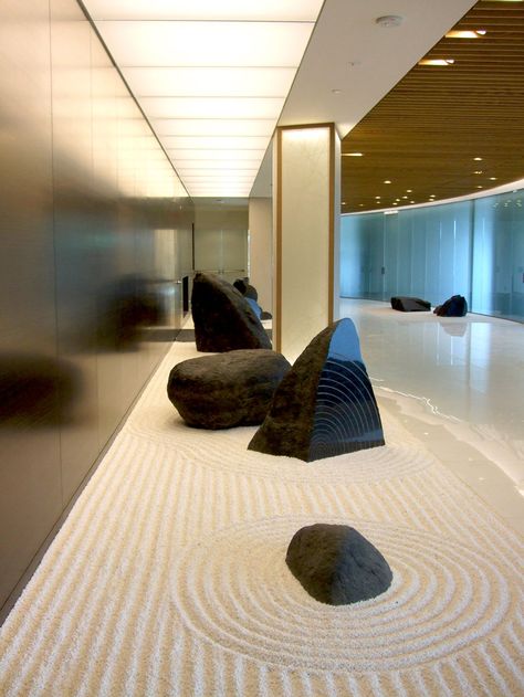 Interior #Zen Garden Jardin Zen Interior, Zen Interiors, Garden Interior, Zen Garden Design, Japanese Zen Garden, Diy Budget, Japanese Interior Design, Japanese Zen, Magic Garden