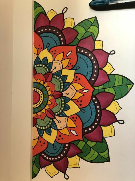 Mandala Art For Room Decor, Mandala Drawing Canvas, Drawings For Home Decor Wall Art, Wall Mandala Art Ideas, Mandala Drawing Wall Art, Mandala For Wall Painting, Mandala Drawing In Wall, Mandala Design For Wall, Doodle Art For Wall Painting