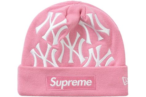 Pink Yankees Hat Outfit, Supreme New York, Custom Fitted Hats, Hat Aesthetic, Pink Beanie, Cute Beanies, Pink Beanies, Box Logo