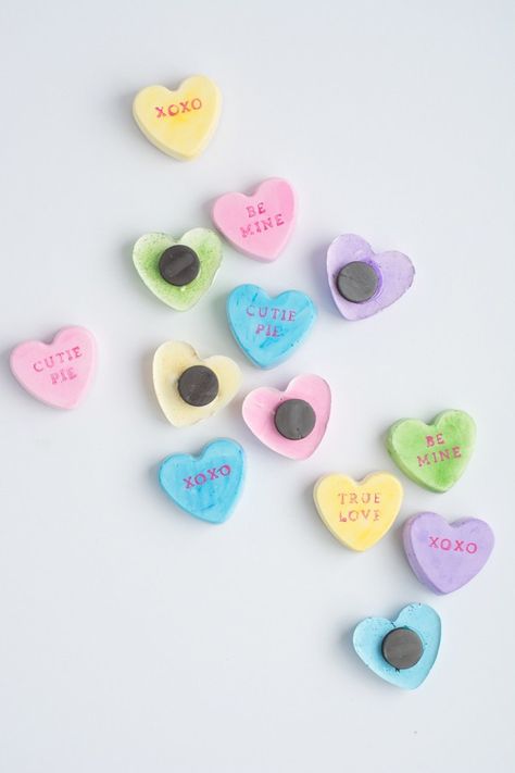 The cutest conversation heart ideas for Valentine's Day: http://www.stylemepretty.com/living/2016/02/01/22-conversation-heart-inspired-ideas-we-want-to-make-out-with/ Balloons On A Stick, Conversation Hearts Crafts, Treat Toppers, Clay Magnets, February Valentines, Heart Magnets, Conversation Heart, Conversation Hearts, Creative Gift Wrapping