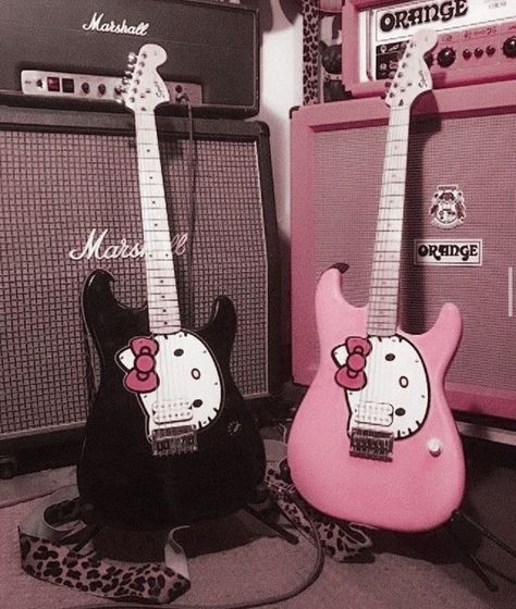 Hello Kitty Guitar, Another Misaki, Pink Guitar, Electric Guitar Design, Guitar Obsession, Hello Kitty Aesthetic, Cool Electric Guitars, Hello Kitty Items, Hello Kitty Collection