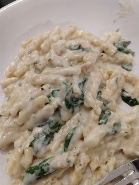 Goat Cheese Sauce Goat Cheese Alfredo Sauce, Goat Cheese Cream Sauce, Goat Cheese Pasta Sauce, Hashimotos Diet, Goat Cheese Sauce, Goat Cheese Pasta, Cheese Sauce For Pasta, Goat Cheese Recipes, Cheese Sauce Recipe