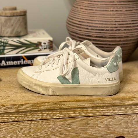 Green Vejas Sneakers 2024 Wishlist, Veja Shoes, Veja Sneakers, Green Outfit, Green Shoes, If The Shoe Fits, Shoe Fits, Retail Therapy, Cultura Pop