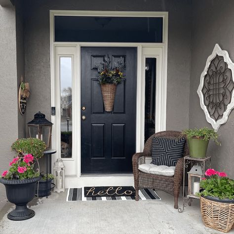 Small Front Door Decor Entrance Modern, Asymmetrical Front Porch Decor, Zen Front Yard, Front Doors Farmhouse, Porch Mood Board, Front Door Entrance Decor, Front Door Entrance Ideas, Door Entrance Ideas, Front Porch Update