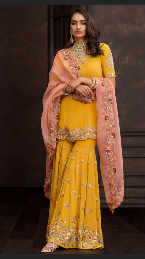 Designer Suits For Wedding, Haldi Outfits, Haldi Outfit, Womens Trendy Dresses, Traditional Indian Dress, Indian Saree Blouses Designs, Pakistani Fashion Party Wear, Indian Dresses Traditional, Bridal Dress Fashion