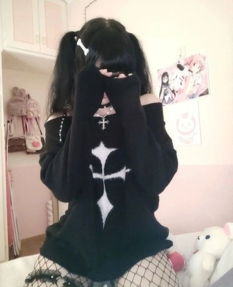 Black Kawaii Outfits, Thick Goth Outfits, Kawaii Goth Outfits, Goth Outfits Aesthetic, Cute Kawaii Outfits, Creepy Cute Fashion, Goth Outfit Ideas, Rave Style, Egirl Outfits