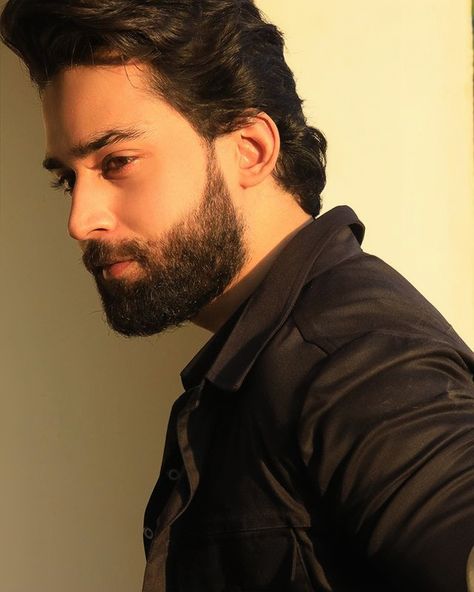 Bilal Abbas Khan, Bilal Abbas, Men's Facial Hair, New Status, Pre Wedding Photoshoot Outdoor, Beautiful Photoshoot Ideas, Neville Longbottom, Model Aesthetic, Best Poses For Men