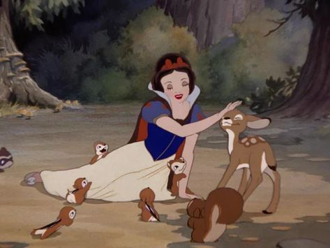 cheyene norah on X: "My morning routine https://t.co/MXLEMuIToS" / X Old Disney Movies, Sette Nani, Snow White Disney, Disney Princess Movies, My Morning Routine, Movies Disney, Snow White And The Seven Dwarfs, The Seven Dwarfs, Walt Disney Animation