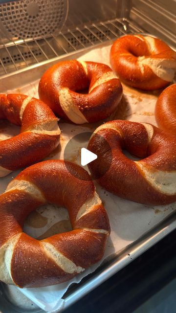 Natalya Syanova on Instagram: "Pretzel 🥨 + bagel 🥯 = Bretzel❤️  I used recipe for mini pretzel buns from my website, but shaped them into a bagels ( 120g dough each).   Check the recipe link in my profile⬆️⬆️⬆️  To make crust with specific for pretzel brown color you have 2 options:   1. Lye bath  2. Soda bath  For lye bath: 900g water +30g lye mix well untill no white lumps remain. ⛔️Use plastic container, rubber gloves for safety.  For soda bath: Boil 1 gallon of water + 3 tbs of baking soda. Dip each bagel into a boiling water, then bake.  Enjoy 😉   #pretzelrecipe #bretzel #bagel #pretzel #recipe #bakeathome #homebaking #baker #homebaker #chicagopretzel #recipe #baker #homebaker #bakeathome #chicagobaker #chicagofood #delicious #explorepage #creator #create #breakfast #yummy" Everything Bagel Buns, Natashas Baking, Pretzel Bagel, Bath Buns, Pretzel Buns, Pretzel Bread, Pretzel Recipe, Pretzel Bun, Breakfast Yummy