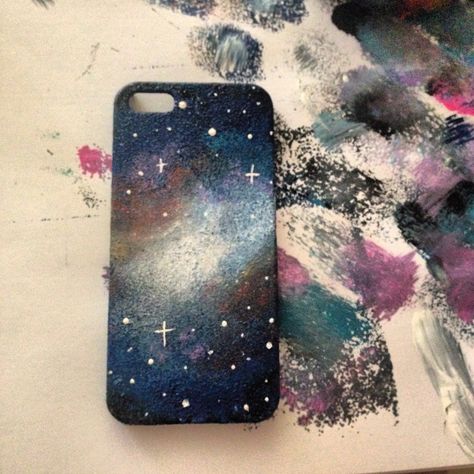 Painted a clear iphone case with acrylic paint  Then just spray it with gloss and badabeem badaboom your very own galaxy case Phone Case Painting, Case Drawing, Case Painting, Phone Case Diy Paint, Acrylic Phone, Collage Phone Case, Mobile Cover, Galaxy Painting, Art Competitions