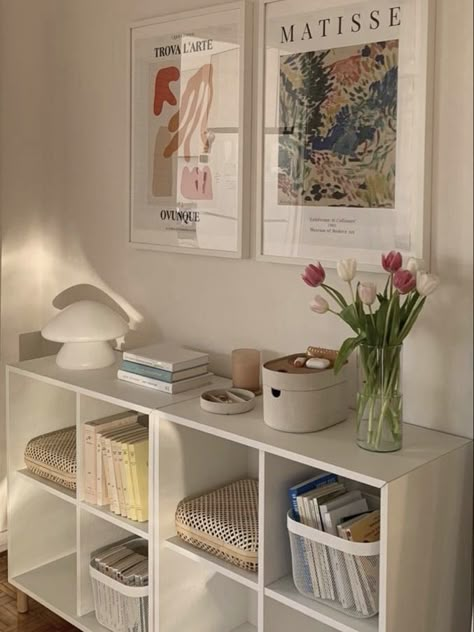 Room Decor Shelf Ideas, Bedroom Decor Aesthetic, Comfy Space, Diy Home Decor Ideas, Room Decor Ideas, Decor Aesthetic, Diy Room, Bedroom Decoration, Decoration Design