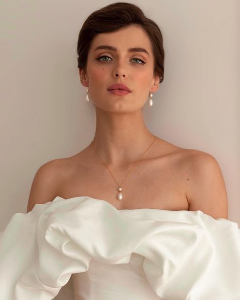 Mira is handcrafted using delicate 14k gold-filled components and beautiful freshwater pearls each carefully selected for their perfect shape and lustre Bridal Makeup Styles, Delicate Jewelry Aesthetic, Pearls In Hair Wedding, Hair For Veil, Styling Pearls, Black Dress And Pearls, How To Style Pearls, Makeup Layout, Delicate Aesthetic