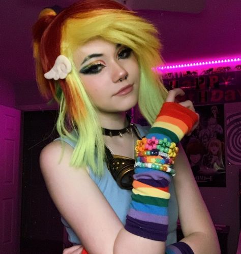 Rainbow Dash Cosplay Makeup, Emo Rainbow Dash, Rainbow Dash Makeup, Rainbow Dash Fanart, My Little Pony Cosplay, Rainbow Dash Cosplay, Mlp Cosplay, Cartoon Cosplay, Male Cosplay