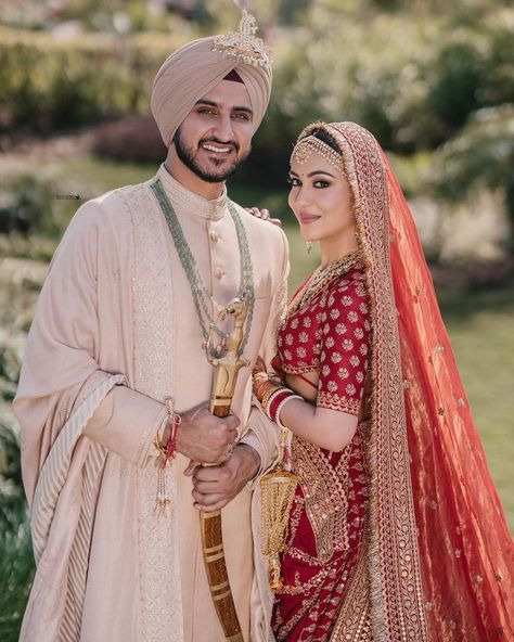 Marriage Quotes Short, Sangeet Poses, Rajput Wedding, Best Marriage Quotes, Shaadi Vibes, Shaadi Outfits, Wedding Photography India, Bride Groom Photoshoot, Indian Wedding Pictures