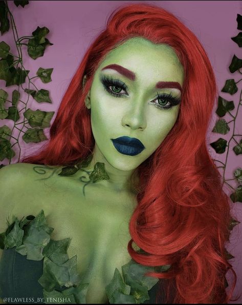 Ivy Makeup, Comic Book Makeup, Poison Ivy Makeup, Easy Halloween Face Painting, Poison Ivy Halloween Costume, Ivy Costume, Poison Ivy Cosplay, Poison Ivy Costumes, Scene Makeup