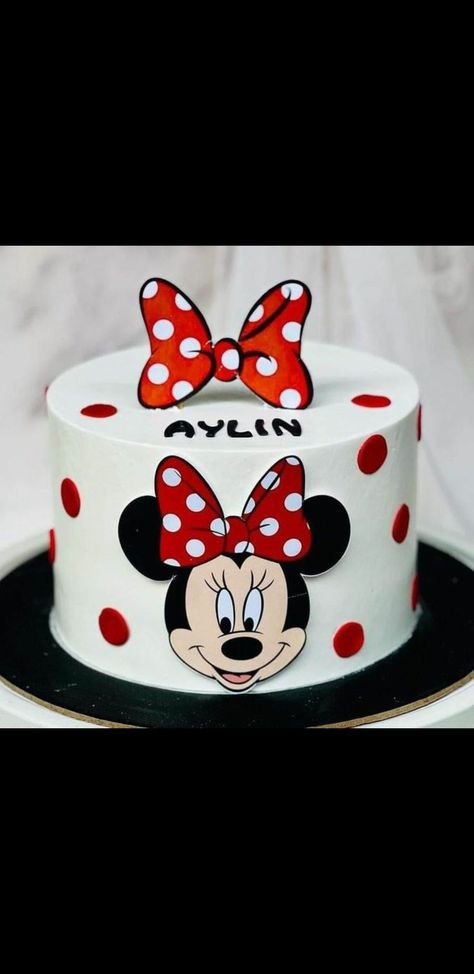 Cake Mini Mouse Birthday, Tort Minnie Mouse, Simple Minnie Mouse Cake, Mickey Mouse Cake Ideas, Pastel Minnie Mouse, Minnie Birthday Cake, Minnie Mouse Cake Design, Jewellery Cake, Mini Mouse Birthday Cake