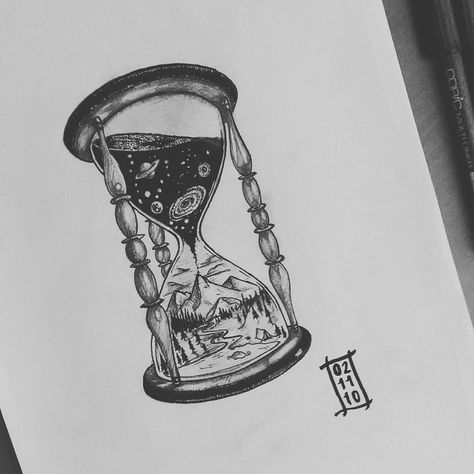 Hour glass tattoo idea, have the sand flowing in it but have a person meditate on the bottom with the sand surrounding them to represent that time is precious and can be short so make the most of it but also when it's your time to go be at piece with it and embrace it as a new life and new opportunity Hourglass Drawing, Time Doodle, Glass Tattoo, Anker Tattoo, Hourglass Tattoo, Hourglasses, Inspiration Tattoos, Drawing Tattoo, Geniale Tattoos