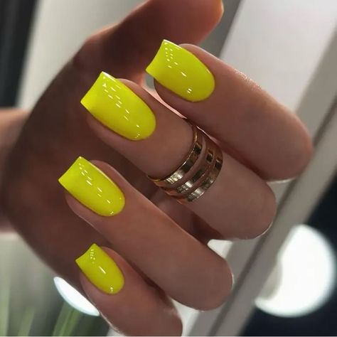 New In Package Neon Nail Colors, Neon Yellow Nails, Yellow Nail, Neon Nails, Yellow Nails, Fabulous Nails, Color Street Nails, Dope Nails, Square Nails