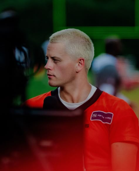 Joe Burrow Haircut, Joe Burrow Aesthetic, Joe Burrow Wallpaper, Joe Brrrr, Joey Burrow, Nfl Wives, Edit Vsco, Joe Shiesty, Smokin Joes